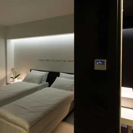 ベッド・アンド・ブレックファスト Bed 'n Design フロリーディア