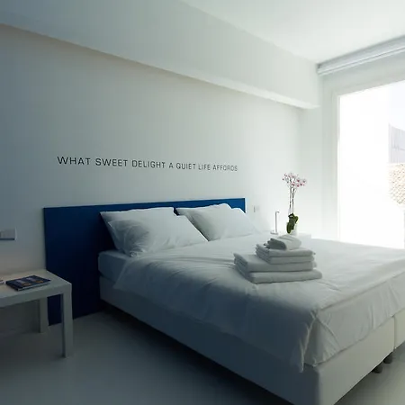 فندق مبيت وإفطار Bed 'n Design 3*