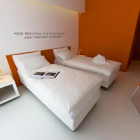 فندق مبيت وإفطار Bed 'n Design 3*