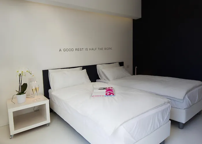 ベッド・アンド・ブレックファスト Bed 'n Design 4*